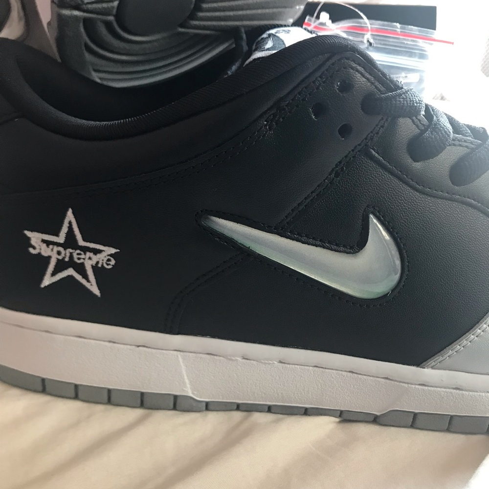 Nike Dunk SB Supreme sz 13